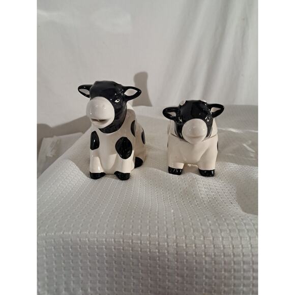 UNIQUE Ceramic Modern Farmhouse Holstein Cow Sugar Bowl with Lid & Creamer Set - Picture 1 of 8